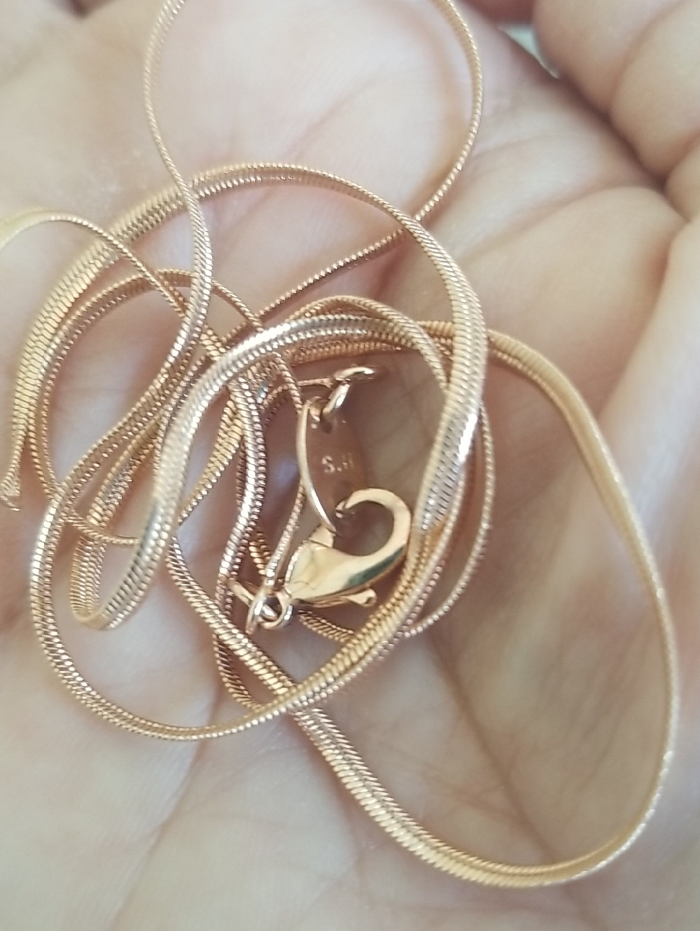 Vintage Avon Rose Gold Chain SIGNED H.S (Avon Code)
